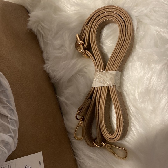 Tan bag and perfect for anything - Picture 5 of 6